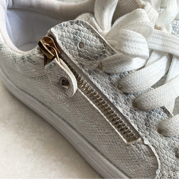 SHEIN • Snakeskin Print Sneakers - Picture 3 of 5